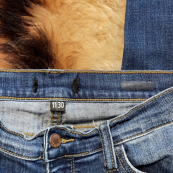 Judy Blue Jeans - Picture 2 of 7